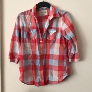 Mid sleeve button down